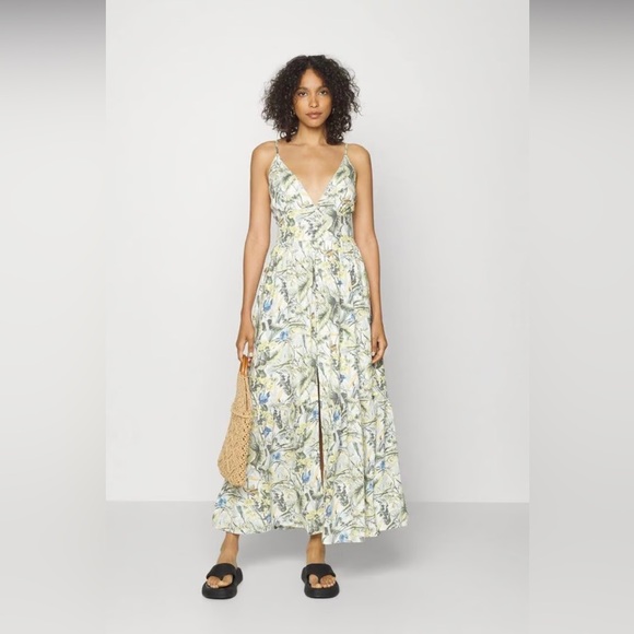 Abercrombie Button-Through Maxi Dress- White Print. Size XXS - Picture 6 of 7